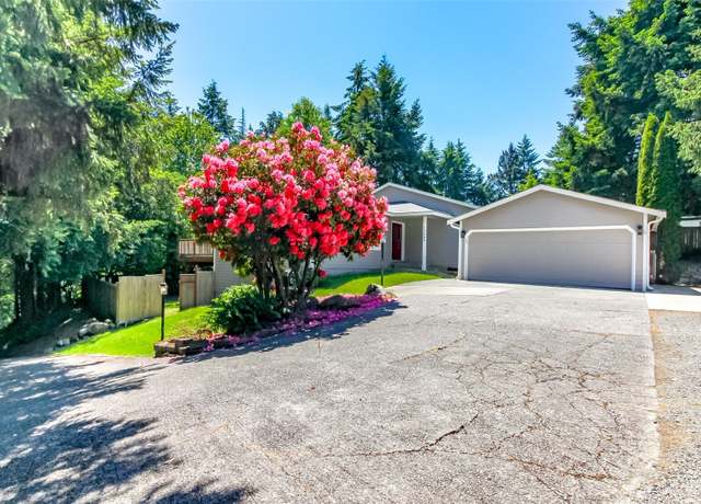 Property at 13809 122nd St E, Puyallup, WA 98374, 4 beds, 2.5 baths