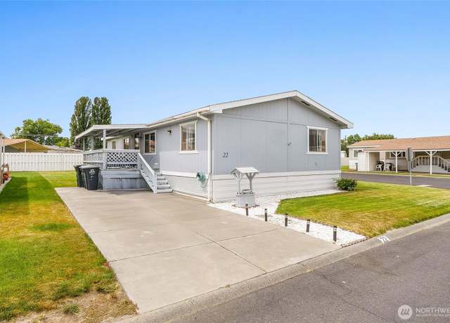 Property at 2240 W Broadway Ave #22, Moses Lake, WA 98837, 3 beds, 2 baths