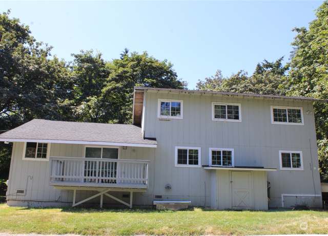 Property at 6415 7th St NE, Tacoma, WA 98422, 6 beds, 3 baths