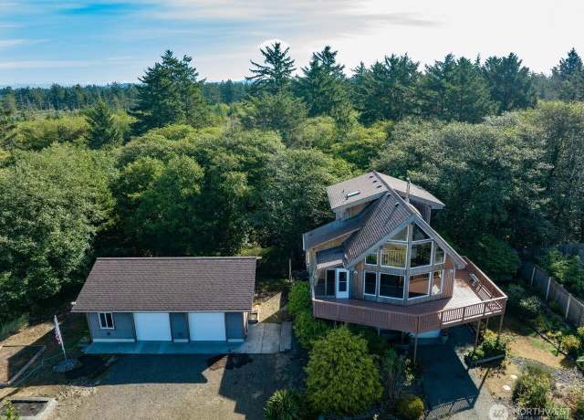 Property at 33408 J Pl, Ocean Park, WA 98640, 3 beds, 2.5 baths