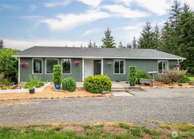 Property at 718 Rhoades Rd, Winlock, WA 98596, 3 beds, 2 baths