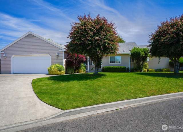 Property at 1260 SE Colonial Dr, College Place, WA 99324, 3 beds, 3 baths