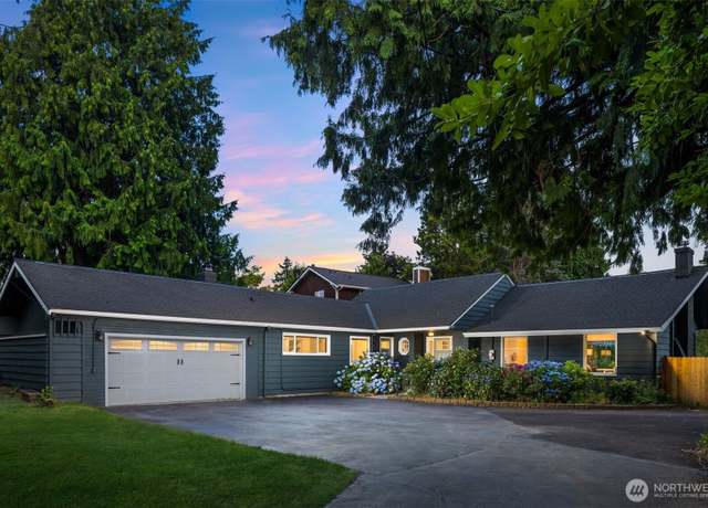 Property at 2137 N 128TH St, Seattle, WA 98133, 3 beds, 3 baths