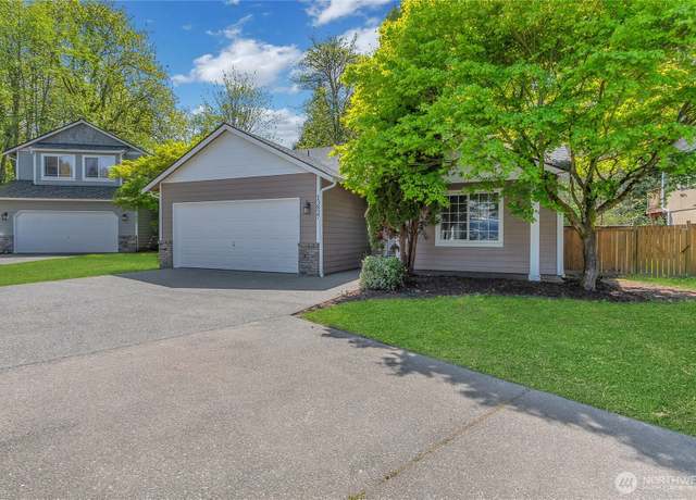Property at 13827 93rd Ave E, Puyallup, WA 98373, 3 beds, 2 baths