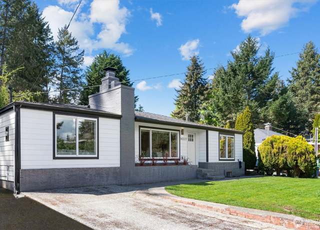Property at 14327 Fremont Ave N, Seattle, WA 98133, 4 beds, 3 baths
