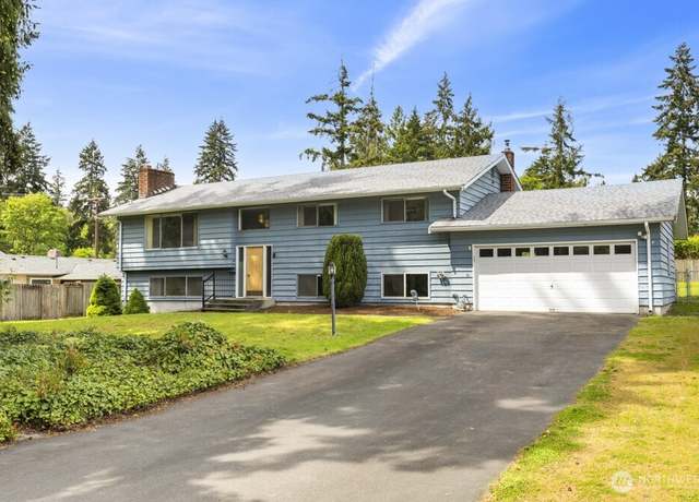 Property at 510 SW 368th St, Federal Way, WA 98023, 5 beds, 2.5 baths