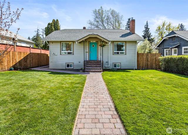 Property at 106 W 11th Ave Unit 1 & 2, Ellensburg, WA 98926, 4 beds, 2.5 baths