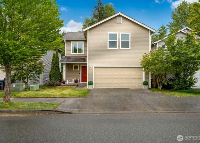 Property at 7821 87th Ave NE, Marysville, WA 98270, 3 beds, 2.5 baths