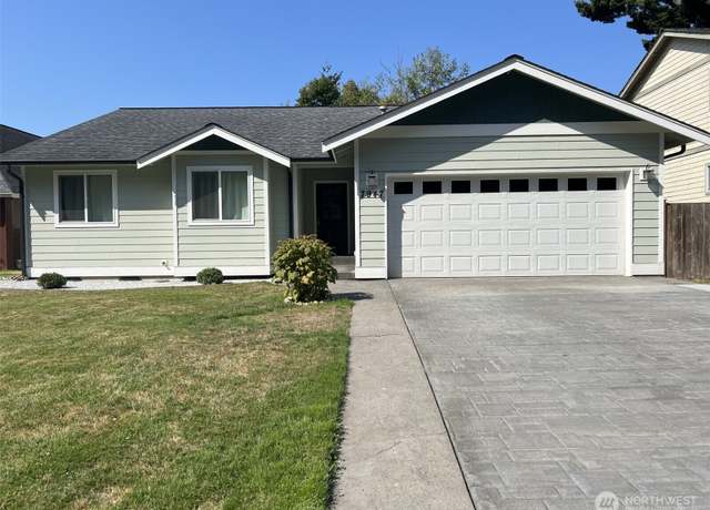 Property at 7947 E Golf Course Dr, Blaine, WA 98230, 3 beds, 2 baths