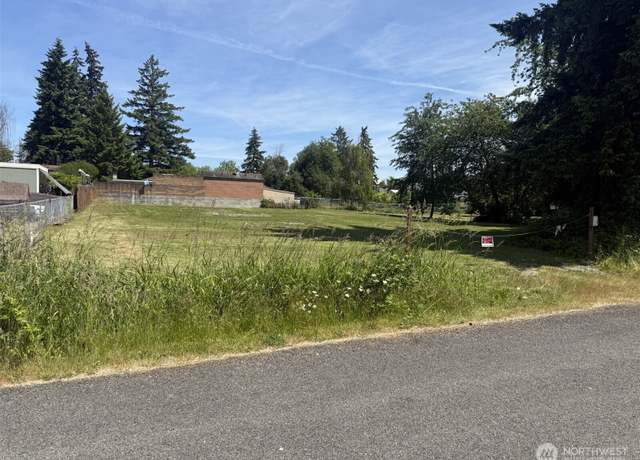 Property at 9313 15th Ave E, Tacoma, WA 98445