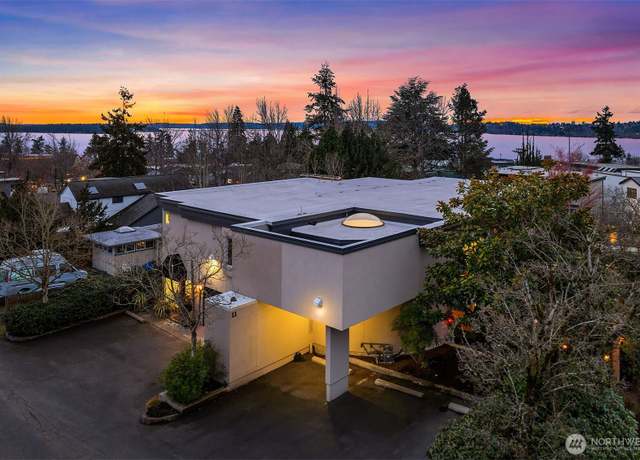 Property at 7 10th Ave, Kirkland, WA 98033, 4 beds, 4.5 baths