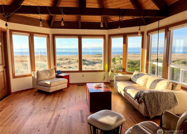 Property at 1213 Ocean Shores Blvd SW, Ocean Shores, WA 98569, 4 beds, 2 baths