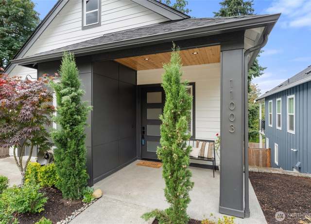 Property at 11003 126th Ave NE, Kirkland, WA 98033, 3 beds, 2.5 baths