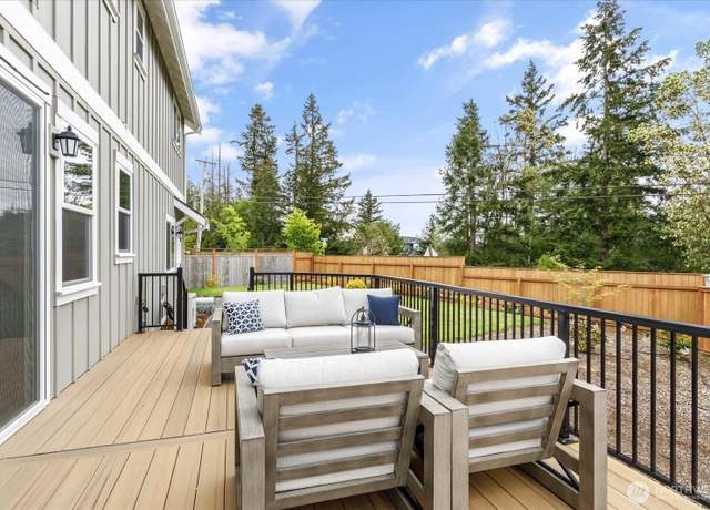 Property at 5003 Eagle Ridge Dr, Freeland, WA 98249, 3 beds, 2.5 baths