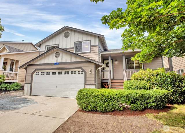 Property at 211 Dallas St, Mount Vernon, WA 98274, 3 beds, 2.5 baths