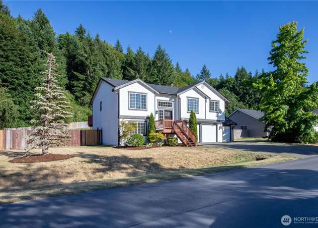 Property at 5814 Braywood Ln SE, Olympia, WA 98513, 5 beds, 3 baths