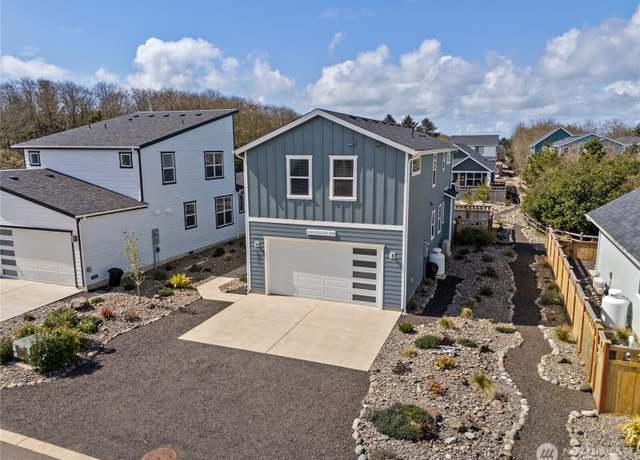 Property at 441 Lupine Ln SW, Ocean Shores, WA 98569, 3 beds, 2.5 baths