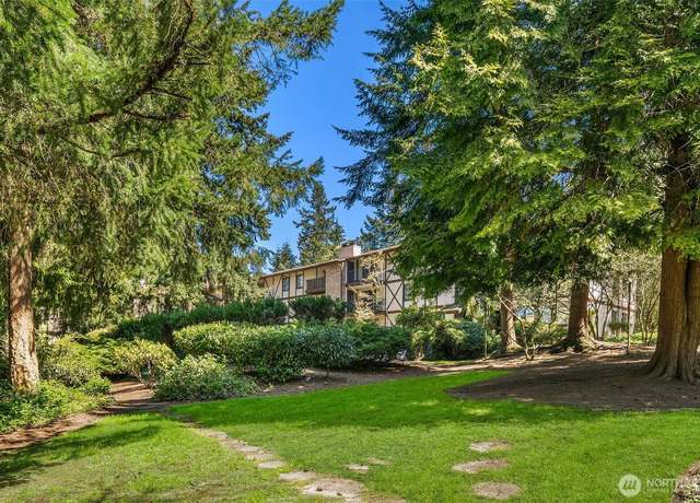 Property at 4501 Grandview Dr W Unit T-105, University Place, WA 98466, 2 beds, 1.5 baths
