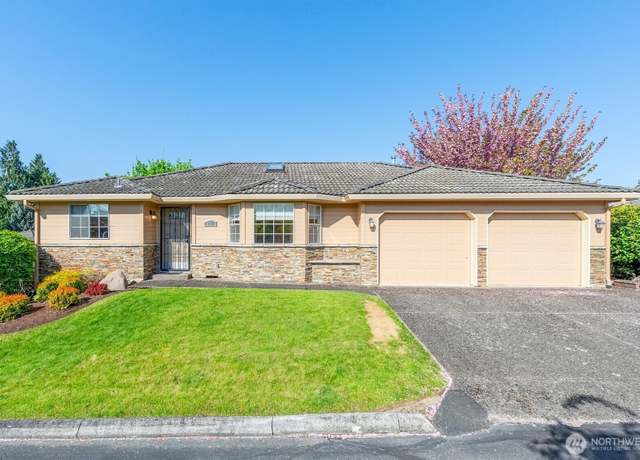 Property at 118 NW 95th Cir, Vancouver, WA 98665, 3 beds, 2 baths