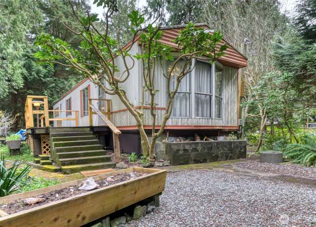 Property at 174 Burns Way, Point Roberts, WA 98281, 2 beds, 1 bath