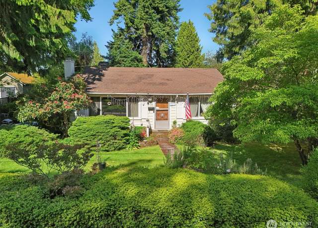 Property at 2241 72nd Ave SE, Mercer Island, WA 98040, 2 beds, 2 baths