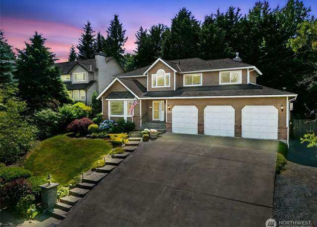 Property at 1920 11th Street Pl SW, Puyallup, WA 98371, 3 beds, 2.5 baths