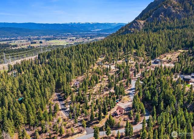 Property at 711 Huntrick Dr, Cle Elum, WA 98922