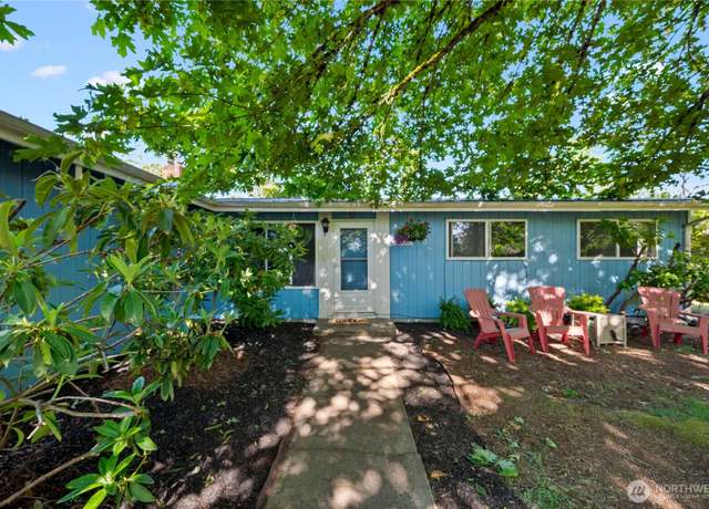 Property at 22412 110th Ave SE, Kent, WA 98031, 3 beds, 1 bath