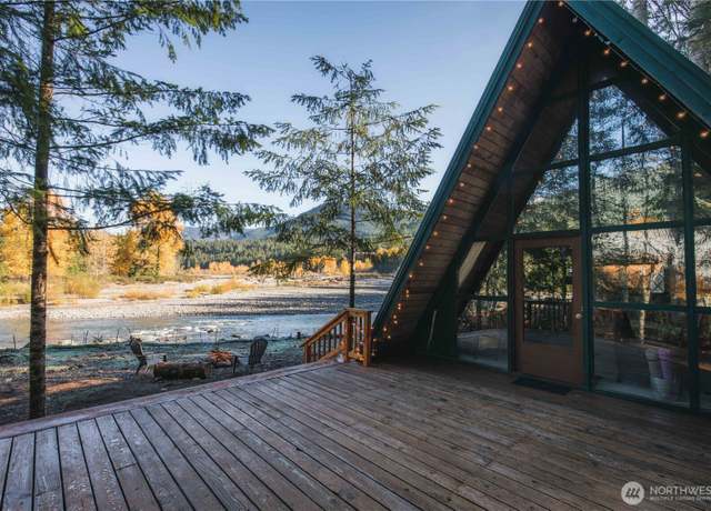 Property at 165 Coal Creek Dr, Packwood, WA 98361, 1 bed, 1 bath