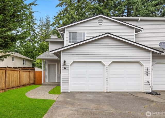 Property at 1309 63rd St SE Unit A, Everett, WA 98203, 3 beds, 2.5 baths