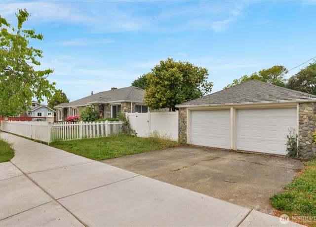 Property at 1051 & 1053 E 34th St, Tacoma, WA 98404, 2 beds, 2 baths
