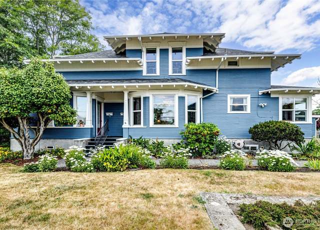 Property at 231 E First St, Port Angeles, WA 98362, 2 beds, 3 baths