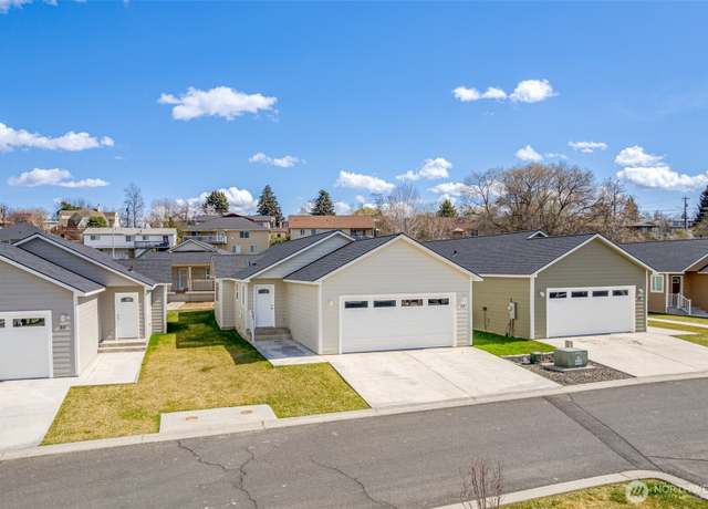Property at 123 E 9th Ave #54, Moses Lake, WA 98837, 3 beds, 2 baths