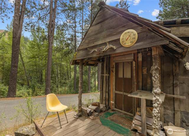 Property at 3081 Liberty Rd, Cle Elum, WA 98922, 1 bed, 0.5 baths