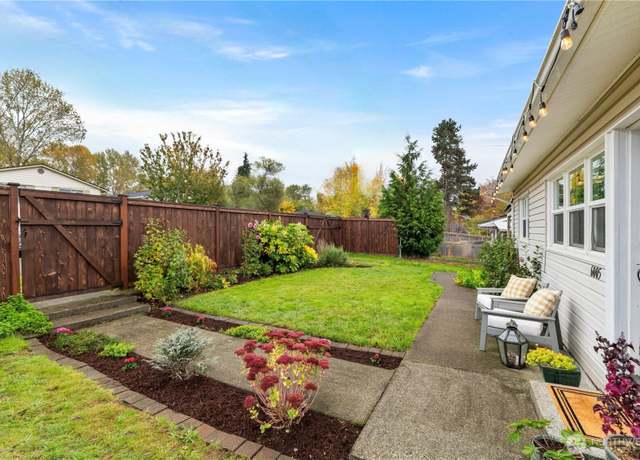 Property at 6005 21st Ave SW, Seattle, WA 98106, 2 beds, 1 bath