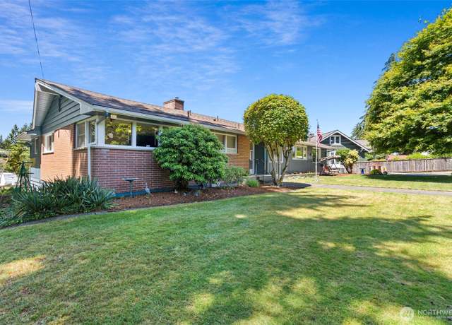 Property at 3002 W Parkway Dr, University Place, WA 98466, 4 beds, 3 baths