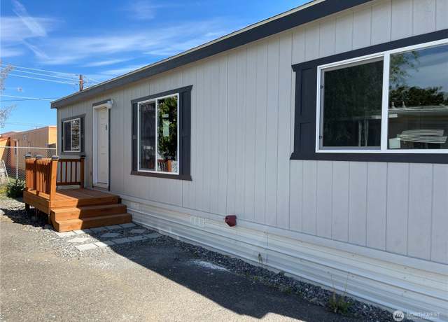 Property at 2700 Fruitvale Blvd #14, Yakima, WA 98902, 3 beds, 2 baths