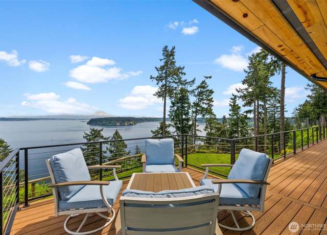 Property at 8409 24th Ave NW, Gig Harbor, WA 98332, 3 beds, 2.5 baths