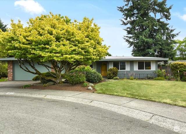 Property at 11611 NE 134th St, Kirkland, WA 98034, 3 beds, 1.5 baths