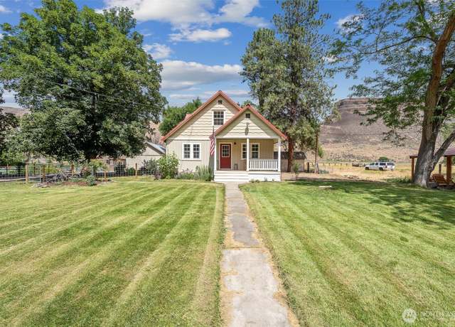 Property at 39 Wagon Rd, Palisades, WA 98845, 4 beds, 2 baths