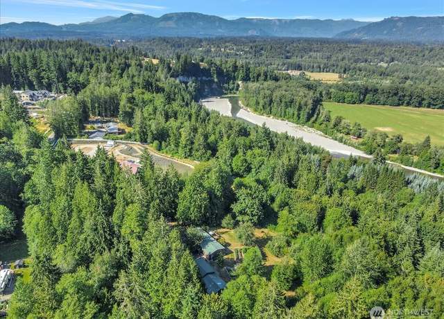 Property at 20011 Tveit Rd, Arlington, WA 98223, 3 beds, 2 baths