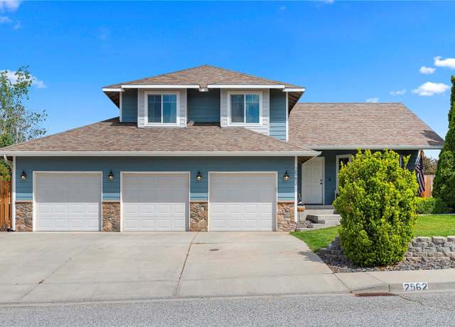 Property at 2562 Fancher Heights Blvd, East Wenatchee, WA 98802, 3 beds, 2.5 baths