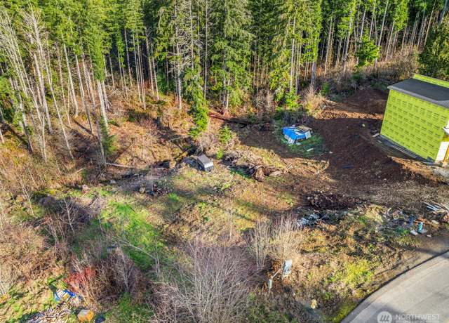 Property at 109 Deer Park Ln, Kelso, WA 98626