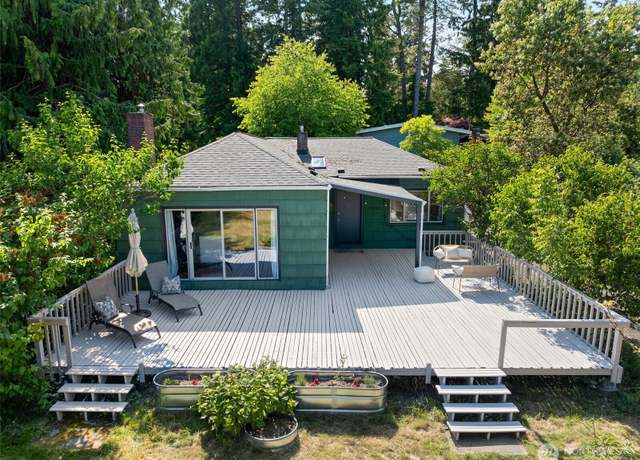 Property at 17633 10th Ave NE, Shoreline, WA 98155, 3 beds, 1 bath