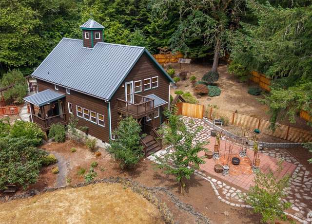 Property at 124 Carter Ln, Chehalis, WA 98532, 3 beds, 2 baths