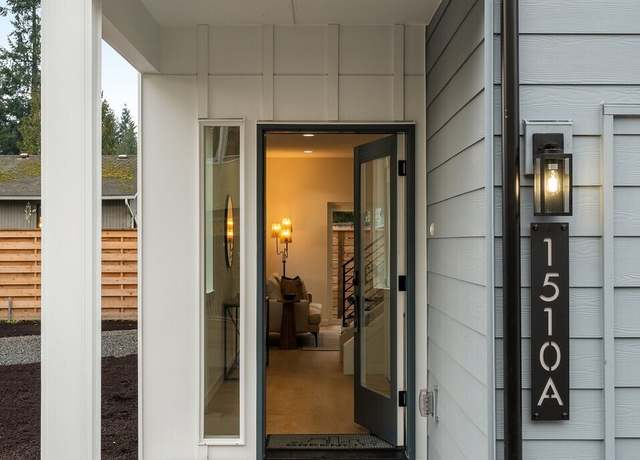 Property at 1512 A Hollow Dale Pl Unit A, Everett, WA 98204, 3 beds, 2 baths