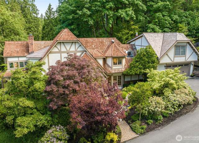 Property at 5222 West Mercer Way, Mercer Island, WA 98040, 4 beds, 3.5 baths