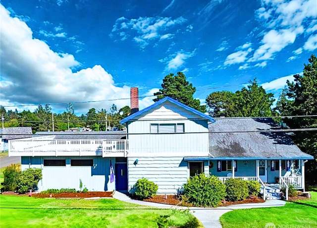 Property at 4514 L Pl, Seaview, WA 98644, 4 beds, 2.5 baths