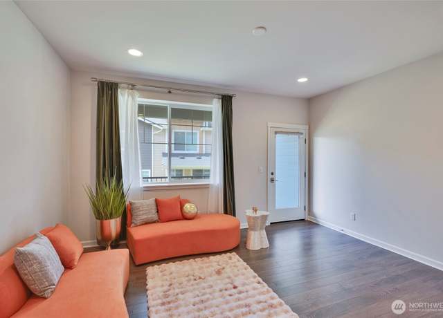 Property at 22328 88th Way S Unit O102, Kent, WA 98031, 2 beds, 2.5 baths