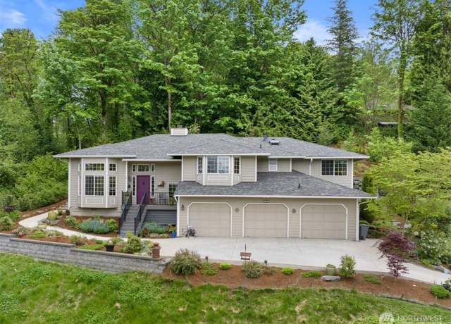 Property at 7123 NE 165th St, Kenmore, WA 98028, 4 beds, 2 baths